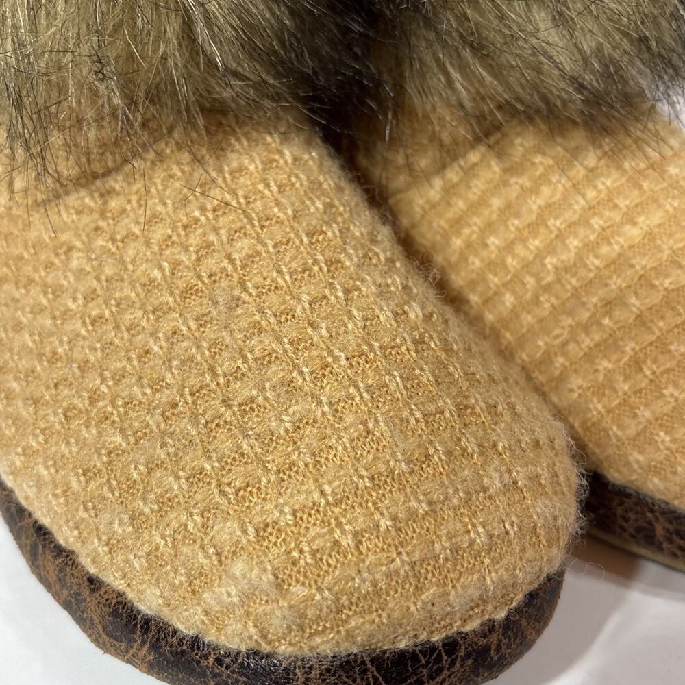 Cuddle duds Size 7-8 Slippers - Picture 4 of 9